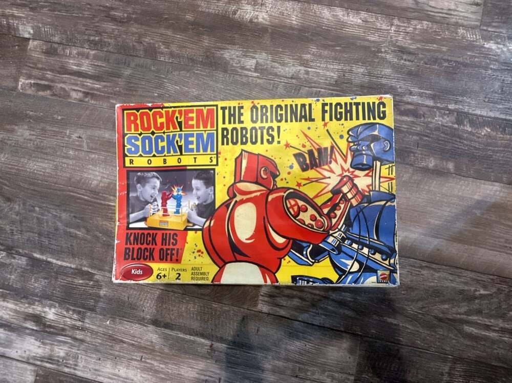 Mattel Rock Em Sock Em Robots Game